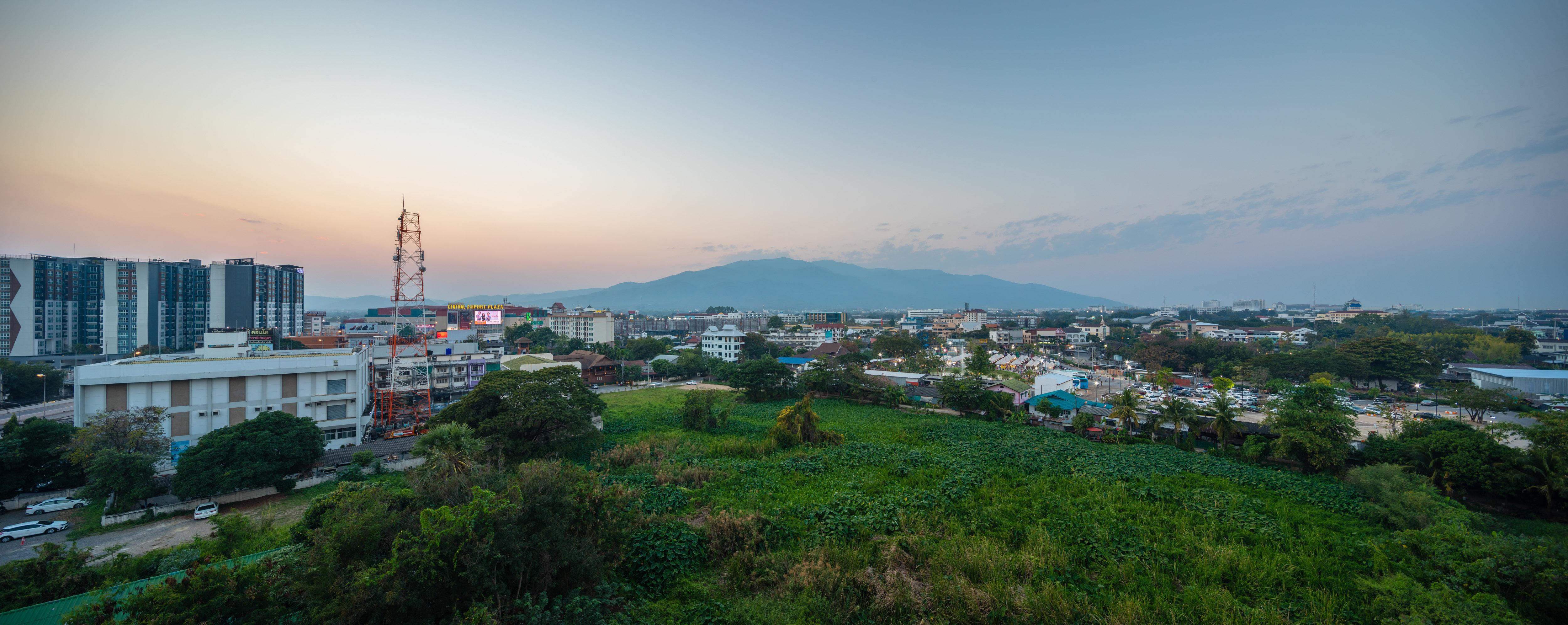 Parc Borough City Resort -Sha Extra Plus Chiang Mai Bagian luar foto